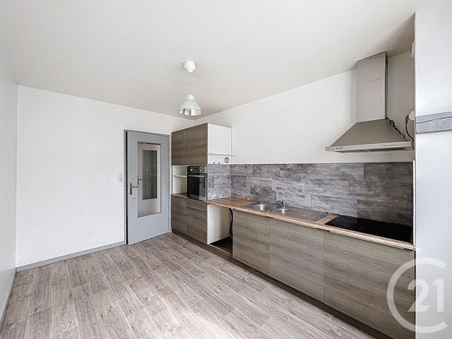 Appartement T3 &agrave; louer - 3 pi&egrave;ces - 78,35 m2 - Troyes - 10 - CHAMPAGNE-ARDENNE