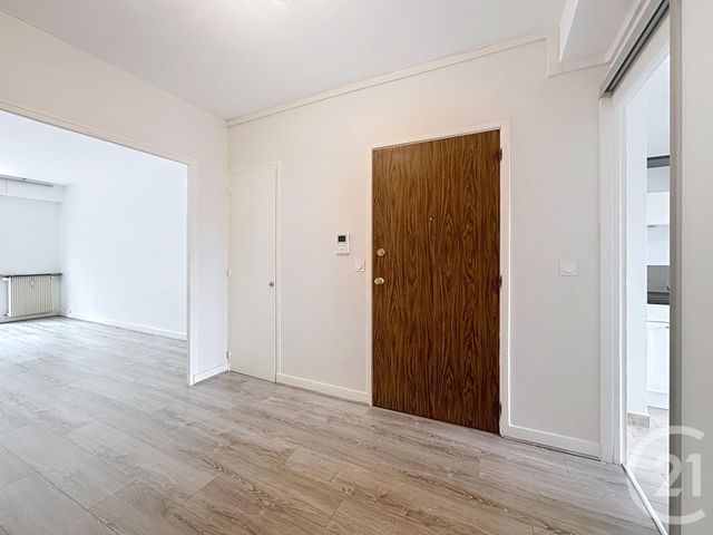 Appartement F4 &agrave; louer - 4 pi&egrave;ces - 101,52 m2 - Troyes - 10 - CHAMPAGNE-ARDENNE