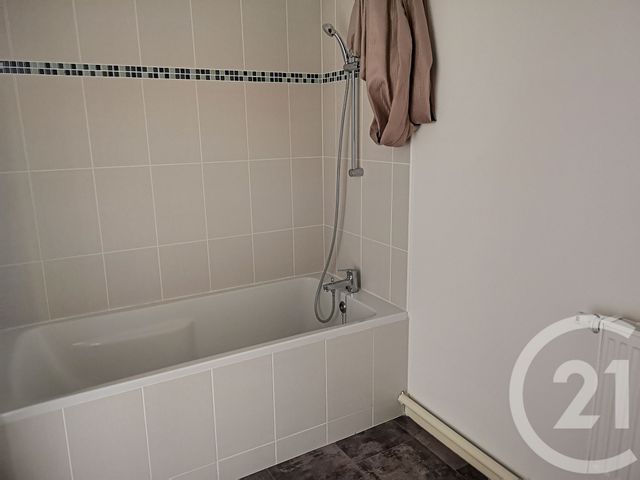 Appartement F4 &agrave; louer - 4 pi&egrave;ces - 76,80 m2 - Troyes - 10 - CHAMPAGNE-ARDENNE