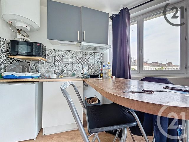 Appartement Studio &agrave; louer - 1 pi&egrave;ce - 18 m2 - Troyes - 10 - CHAMPAGNE-ARDENNE