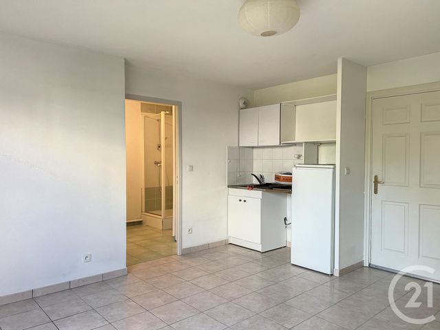 Appartement F1 &agrave; louer - 1 pi&egrave;ce - 23,90 m2 - Troyes - 10 - CHAMPAGNE-ARDENNE