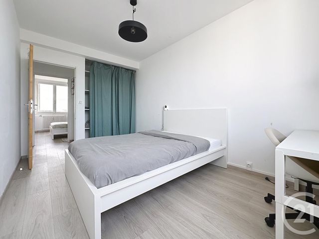 Appartement F4 &agrave; vendre - 4 pi&egrave;ces - 75 m2 - St Andre Les Vergers - 10 - CHAMPAGNE-ARDENNE