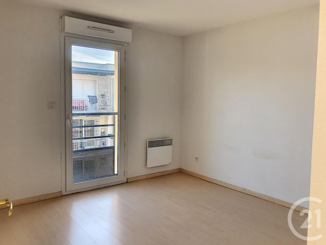 Appartement F3 &agrave; louer - 3 pi&egrave;ces - 65,10 m2 - Ste Savine - 10 - CHAMPAGNE-ARDENNE