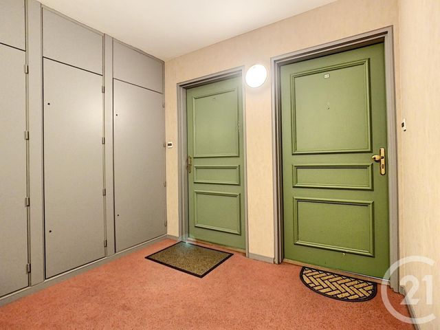 Appartement F2 &agrave; louer - 2 pi&egrave;ces - 47,34 m2 - 10 - CHAMPAGNE-ARDENNE