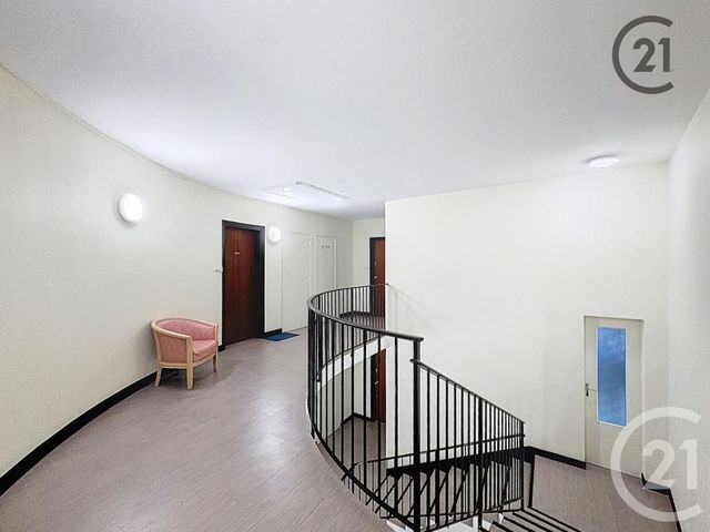 Appartement T2 &agrave; louer - 2 pi&egrave;ces - 61,70 m2 - Troyes - 10 - CHAMPAGNE-ARDENNE