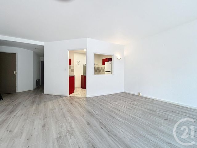 Appartement F3 &agrave; louer - 3 pi&egrave;ces - 78 m2 - Troyes - 10 - CHAMPAGNE-ARDENNE