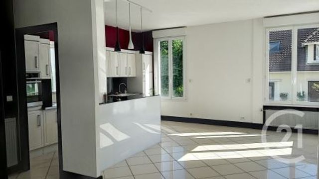 Maison &agrave; louer - 5 pi&egrave;ces - 115 m2 - Troyes - 10 - CHAMPAGNE-ARDENNE