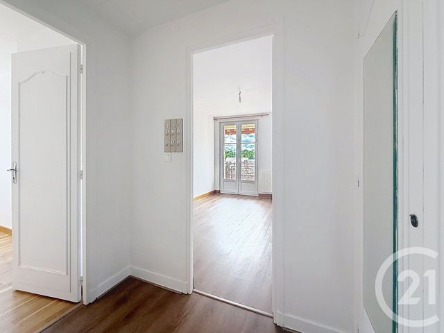 Appartement F4 &agrave; louer - 4 pi&egrave;ces - 59 m2 - Troyes - 10 - CHAMPAGNE-ARDENNE