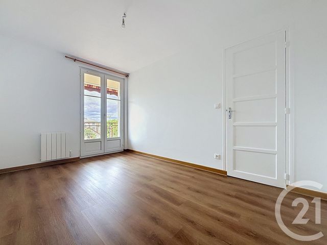 Appartement F4 &agrave; louer - 4 pi&egrave;ces - 59 m2 - Troyes - 10 - CHAMPAGNE-ARDENNE