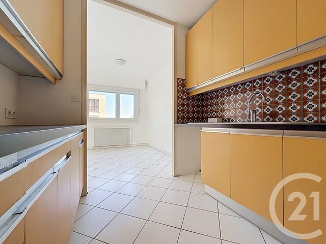 Appartement F5 &agrave; louer - 5 pi&egrave;ces - 88,50 m2 - Troyes - 10 - CHAMPAGNE-ARDENNE