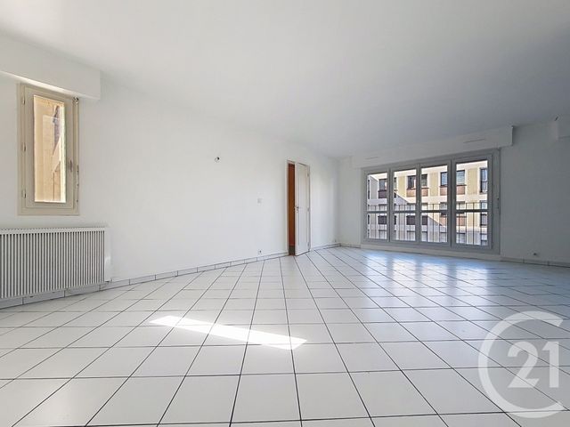 Appartement F5 &agrave; louer - 5 pi&egrave;ces - 88,50 m2 - Troyes - 10 - CHAMPAGNE-ARDENNE