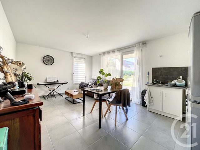 Appartement F2 &agrave; louer - 2 pi&egrave;ces - 42,60 m2 - La Chapelle St Luc - 10 - CHAMPAGNE-ARDENNE