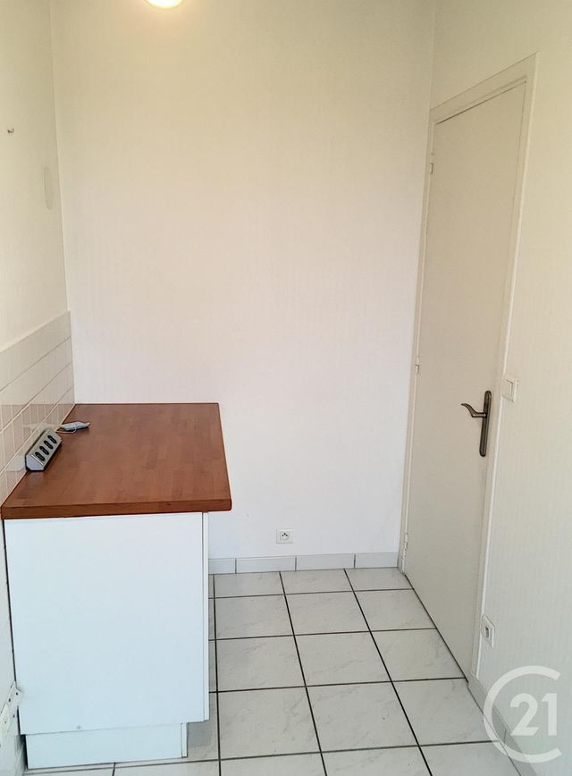 Appartement F2 &agrave; louer - 2 pi&egrave;ces - 41,96 m2 - Troyes - 10 - CHAMPAGNE-ARDENNE