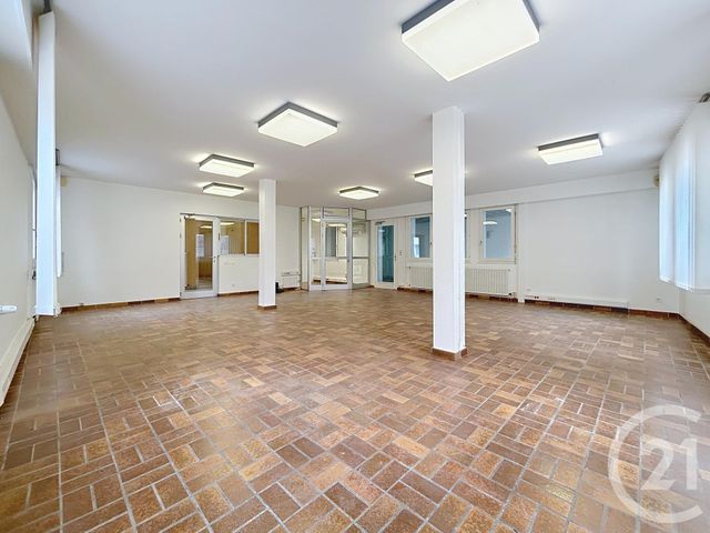 Maison &agrave; louer - 10 pi&egrave;ces - 400 m2 - Troyes - 10 - CHAMPAGNE-ARDENNE