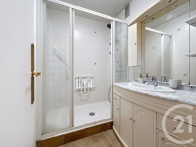 Appartement F3 &agrave; louer - 3 pi&egrave;ces - 65 m2 - St Andre Les Vergers - 10 - CHAMPAGNE-ARDENNE