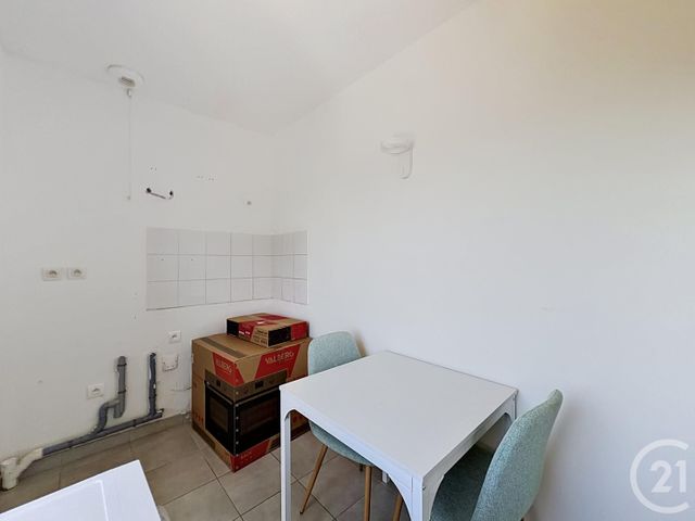 Appartement F1 &agrave; louer - 1 pi&egrave;ce - 23 m2 - St Julien Les Villas - 10 - CHAMPAGNE-ARDENNE