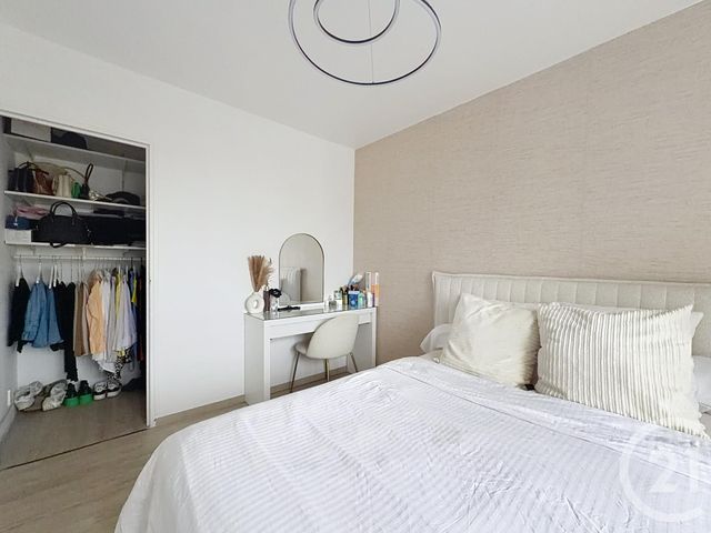 Appartement T2 &agrave; louer - 2 pi&egrave;ces - 52,49 m2 - La Chapelle St Luc - 10 - CHAMPAGNE-ARDENNE