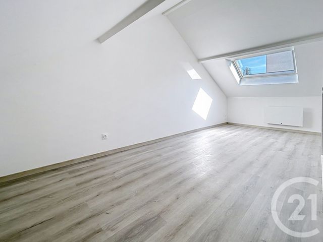 Appartement Duplex &agrave; louer - 2 pi&egrave;ces - 26,75 m2 - Troyes - 10 - CHAMPAGNE-ARDENNE