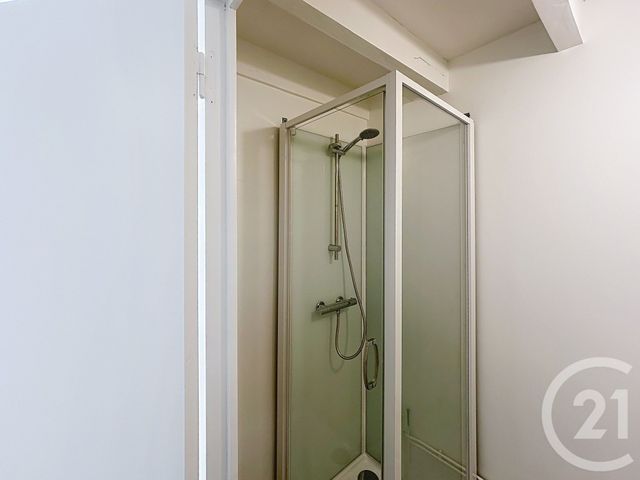 Appartement Duplex &agrave; louer - 2 pi&egrave;ces - 26,75 m2 - Troyes - 10 - CHAMPAGNE-ARDENNE