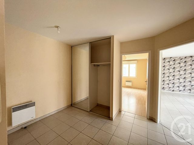 Appartement F3 &agrave; louer - 3 pi&egrave;ces - 65,80 m2 - Troyes - 10 - CHAMPAGNE-ARDENNE