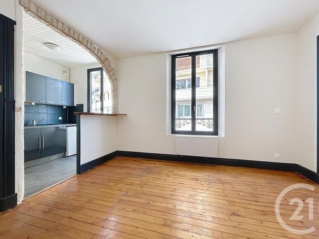 Appartement &agrave; louer - 2 pi&egrave;ces - 43 m2 - Troyes - 10 - CHAMPAGNE-ARDENNE