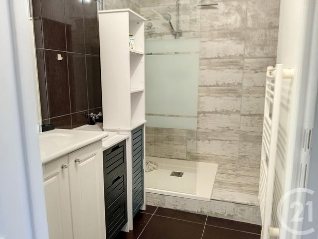 Appartement F4 &agrave; louer - 4 pi&egrave;ces - 67,40 m2 - Troyes - 10 - CHAMPAGNE-ARDENNE