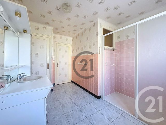 Maison &agrave; vendre - 5 pi&egrave;ces - 106 m2 - St Julien Les Villas - 10 - CHAMPAGNE-ARDENNE