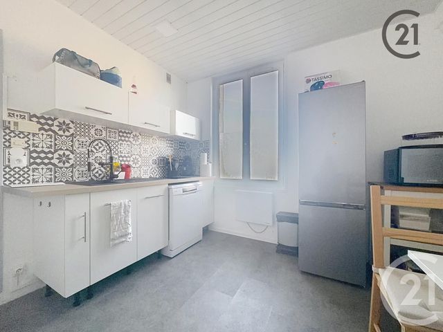 Appartement Studio &agrave; louer - 1 pi&egrave;ce - 31 m2 - Ste Savine - 10 - CHAMPAGNE-ARDENNE