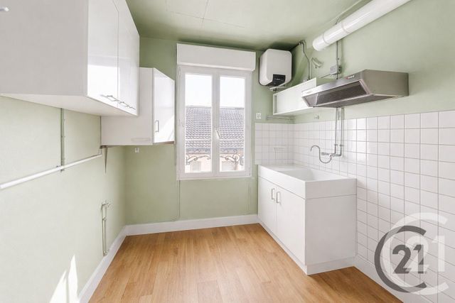 Appartement F3 &agrave; vendre - 3 pi&egrave;ces - 74 m2 - Ste Savine - 10 - CHAMPAGNE-ARDENNE