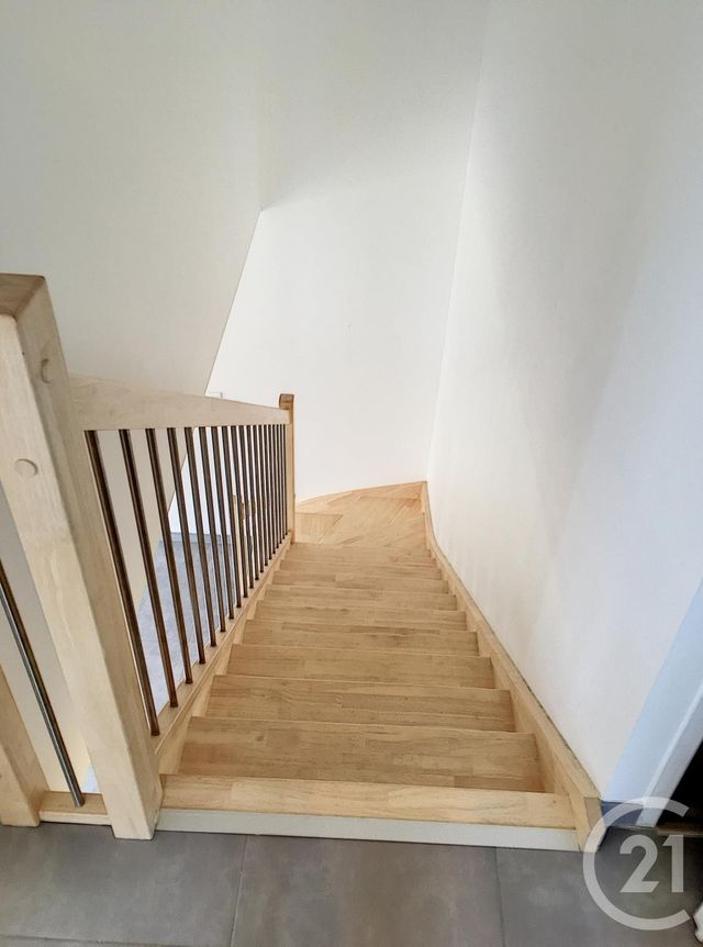 Appartement Duplex &agrave; louer - 3 pi&egrave;ces - 70 m2 - Bucheres - 10 - CHAMPAGNE-ARDENNE