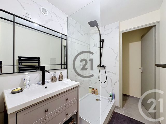 Maison &agrave; vendre - 9 pi&egrave;ces - 140 m2 - St Julien Les Villas - 10 - CHAMPAGNE-ARDENNE