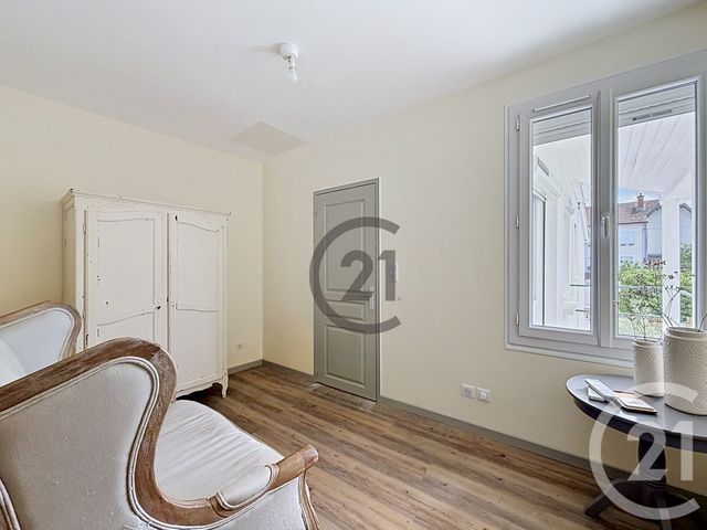 Maison &agrave; vendre - 9 pi&egrave;ces - 140 m2 - St Julien Les Villas - 10 - CHAMPAGNE-ARDENNE