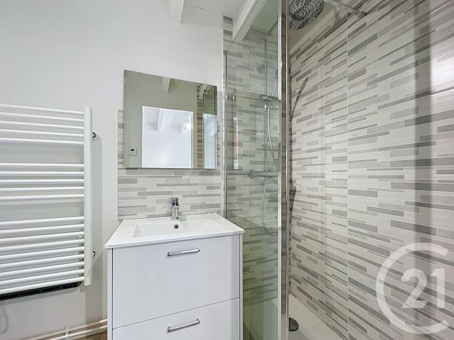 Appartement Duplex &agrave; louer - 2 pi&egrave;ces - 26,40 m2 - Troyes - 10 - CHAMPAGNE-ARDENNE