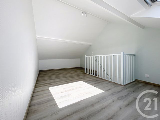 Appartement Duplex &agrave; louer - 2 pi&egrave;ces - 26,40 m2 - Troyes - 10 - CHAMPAGNE-ARDENNE