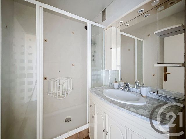 Appartement &agrave; vendre - 3 pi&egrave;ces - 61,80 m2 - St Andre Les Vergers - 10 - CHAMPAGNE-ARDENNE