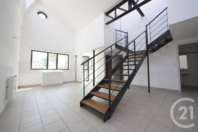 Appartement F3 bis &agrave; louer - 3 pi&egrave;ces - 83,56 m2 - Troyes - 10 - CHAMPAGNE-ARDENNE