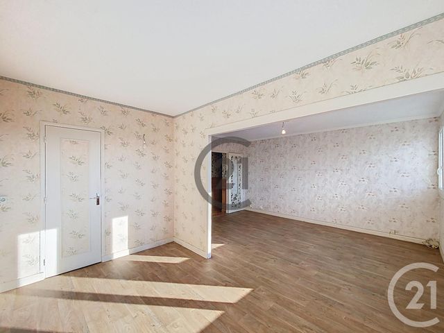 Appartement T3 &agrave; vendre - 3 pi&egrave;ces - 64,37 m2 - Ste Savine - 10 - CHAMPAGNE-ARDENNE