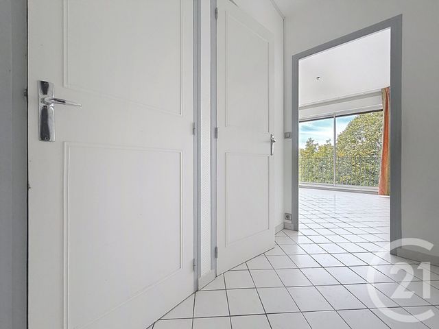 Appartement F2 &agrave; louer - 2 pi&egrave;ces - 43 m2 - Troyes - 10 - CHAMPAGNE-ARDENNE