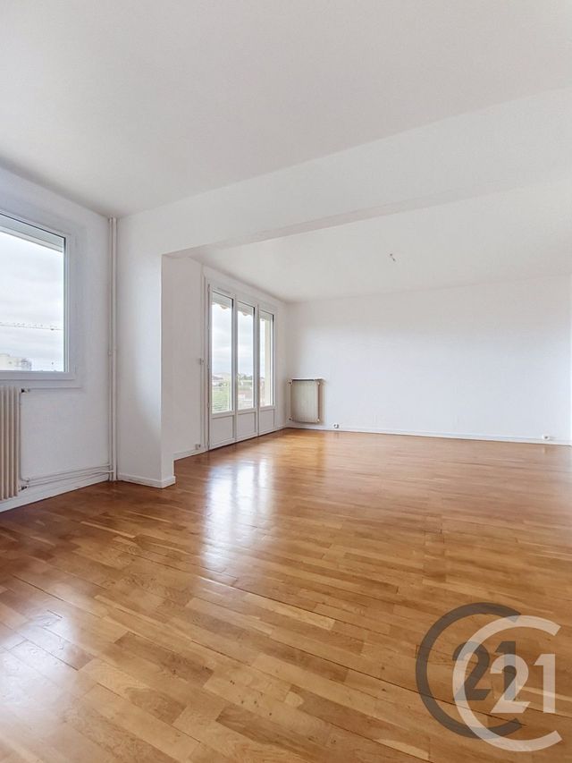 Appartement F4 &agrave; louer - 4 pi&egrave;ces - 73,56 m2 - St Andre Les Vergers - 10 - CHAMPAGNE-ARDENNE