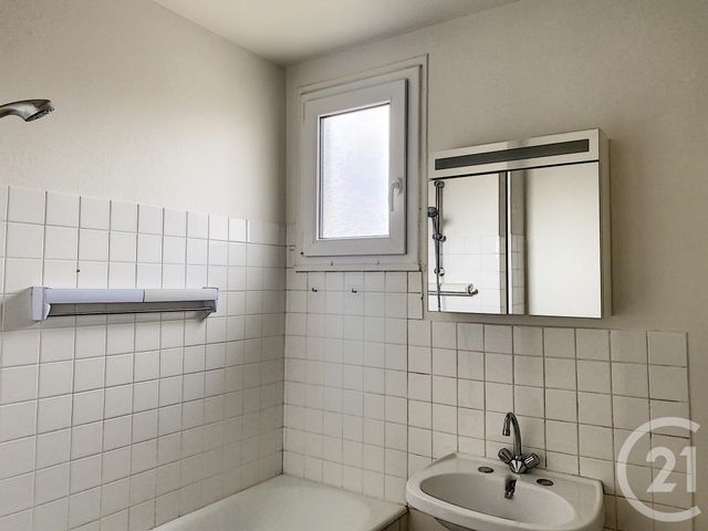 Appartement F2 &agrave; louer - 2 pi&egrave;ces - 53 m2 - Troyes - 10 - CHAMPAGNE-ARDENNE