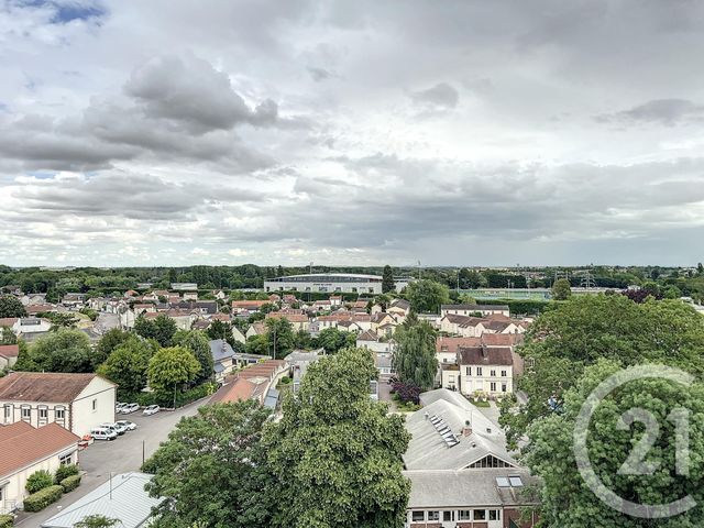 Appartement T3 &agrave; louer - 3 pi&egrave;ces - 71,40 m2 - Troyes - 10 - CHAMPAGNE-ARDENNE