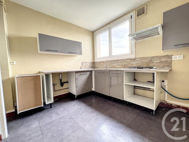 Appartement T3 &agrave; louer - 3 pi&egrave;ces - 71,40 m2 - Troyes - 10 - CHAMPAGNE-ARDENNE