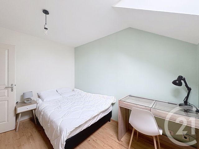Appartement &agrave; louer - 4 pi&egrave;ces - 87,50 m2 - Troyes - 10 - CHAMPAGNE-ARDENNE