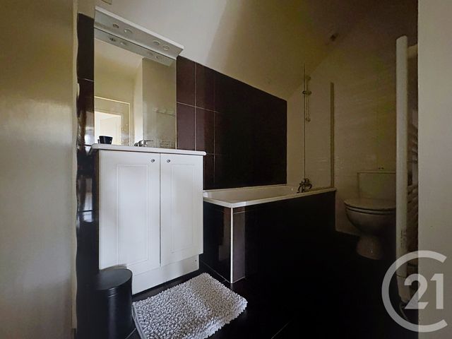 Appartement &agrave; louer - 4 pi&egrave;ces - 87,50 m2 - Troyes - 10 - CHAMPAGNE-ARDENNE