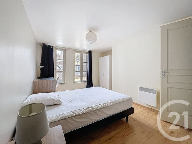 Appartement &agrave; louer - 4 pi&egrave;ces - 87,50 m2 - Troyes - 10 - CHAMPAGNE-ARDENNE