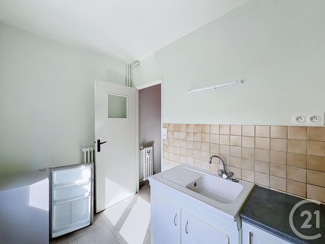 Appartement F1 &agrave; louer - 1 pi&egrave;ce - 34 m2 - Troyes - 10 - CHAMPAGNE-ARDENNE