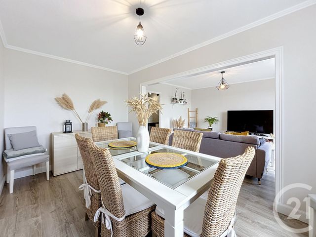 Appartement F4 &agrave; vendre - 4 pi&egrave;ces - 77,83 m2 - St Julien Les Villas - 10 - CHAMPAGNE-ARDENNE