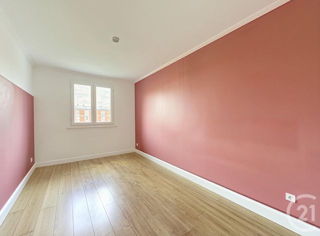 Appartement F4 &agrave; vendre - 4 pi&egrave;ces - 77,83 m2 - St Julien Les Villas - 10 - CHAMPAGNE-ARDENNE