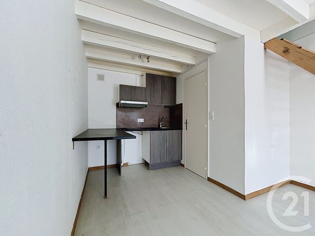 Appartement Duplex &agrave; louer - 2 pi&egrave;ces - 26,58 m2 - Troyes - 10 - CHAMPAGNE-ARDENNE
