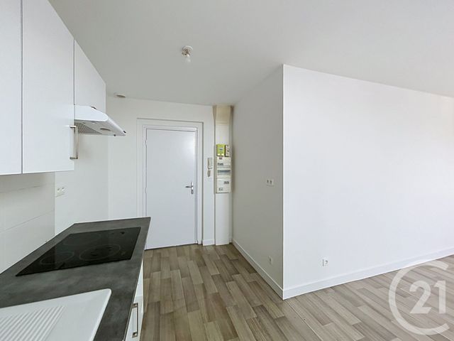 Appartement &agrave; louer - 2 pi&egrave;ces - 43 m2 - Troyes - 10 - CHAMPAGNE-ARDENNE